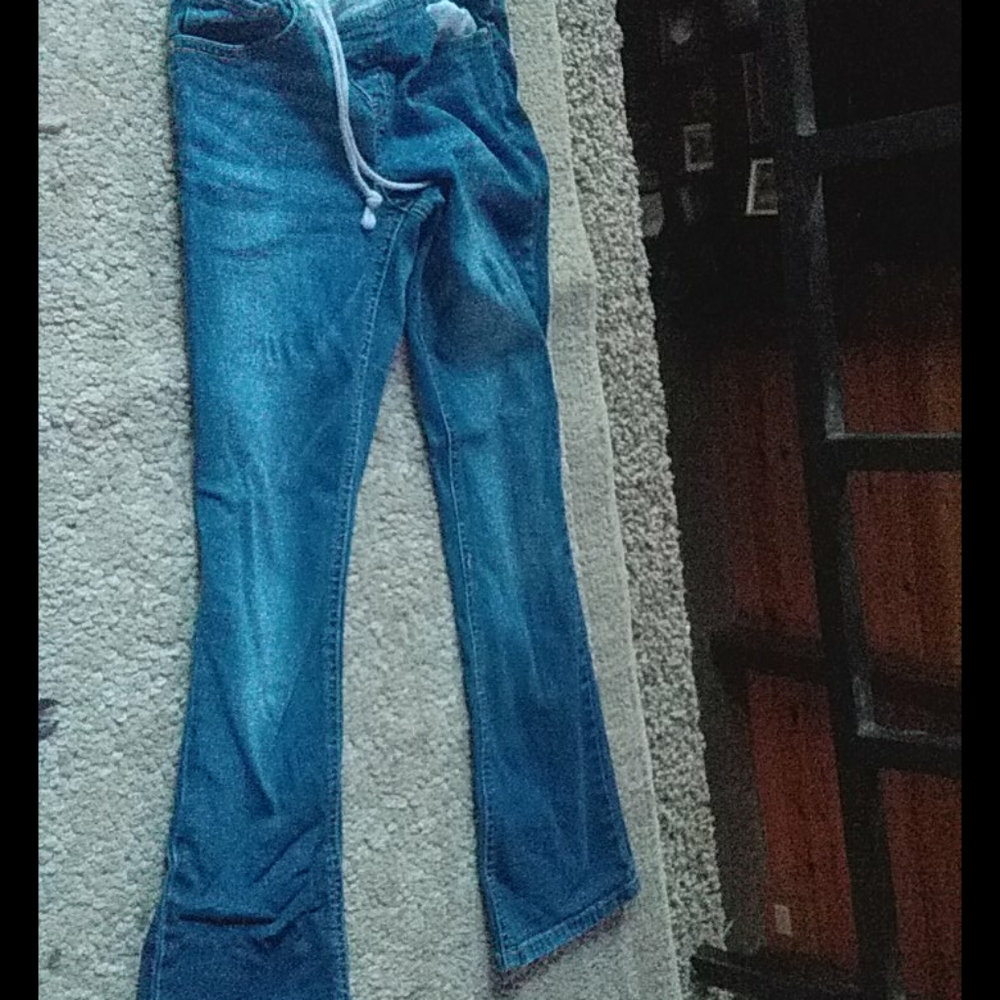 Jeans - Picture 2 of 3